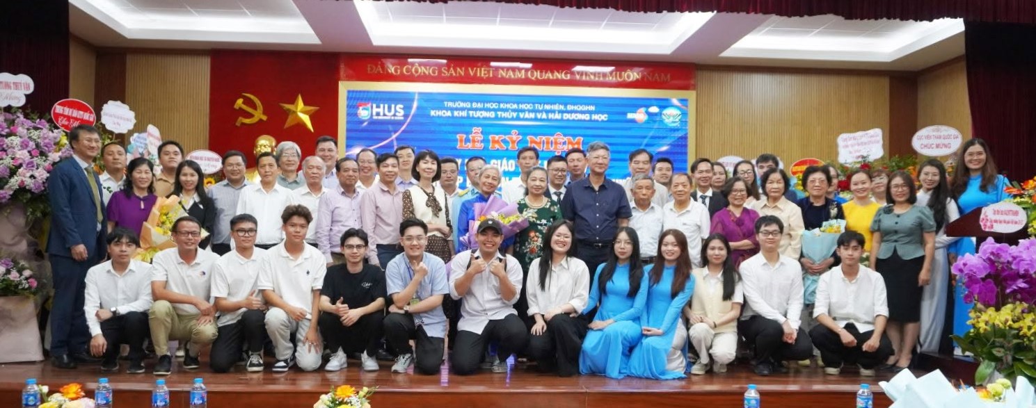 Khoa Khí tượng Thủy văn và Hải dương học - Hero Banner
