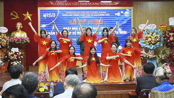 Danh hiệu 2